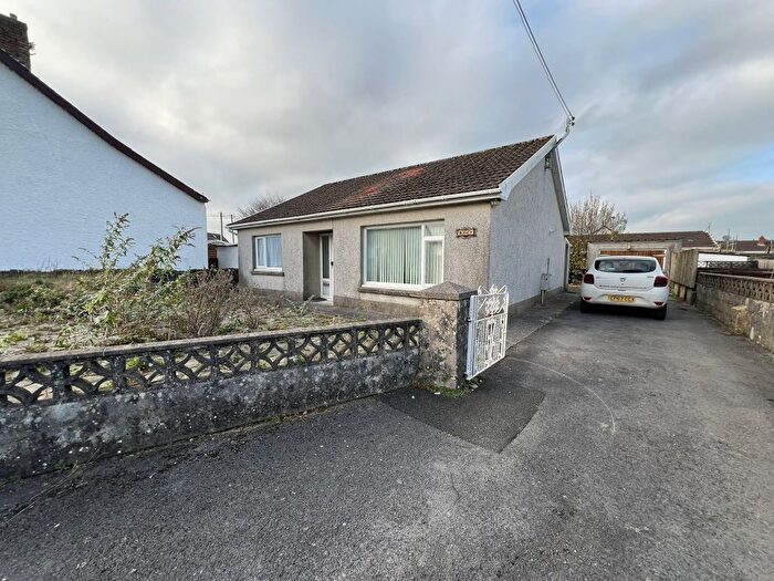 3 Bedroom Detached Bungalow To Rent In Meidrim Road, St Clears, Carmarthenshire, SA33
