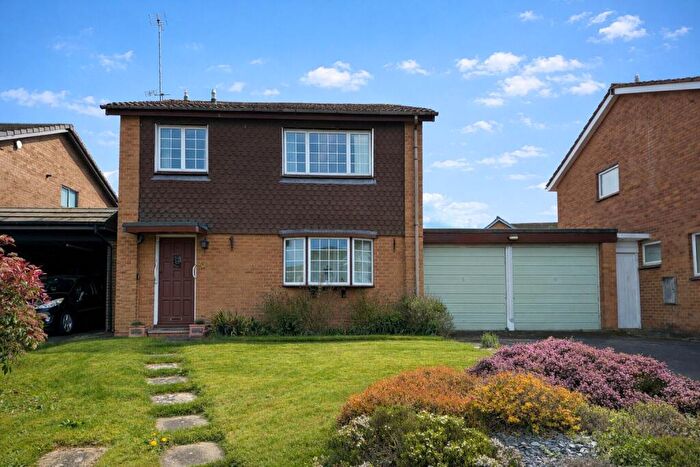 4 Bedroom Detached House For Sale In Leighwood Drive, Nailsea, North Somerset, BS48