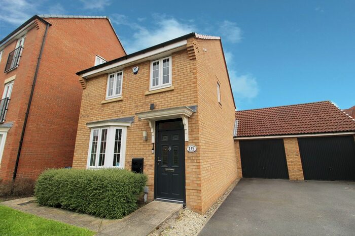 3 Bedroom Detached House To Rent In Buttermere Cresent, Lakeside, Doncaster, DN4