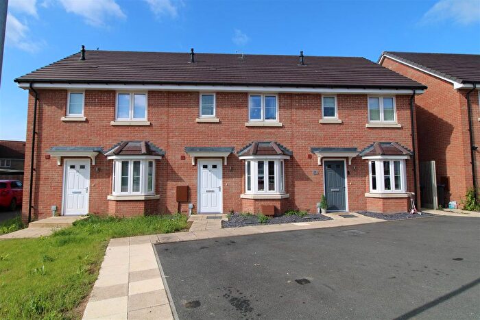 2 Bedroom Property For Sale In Walsingham Drive, Daventry, NN11