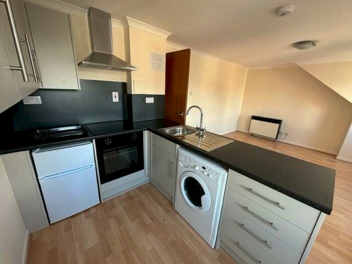 1 Bedroom Flat To Rent In George Street, City Centre, Aberdeen, AB25