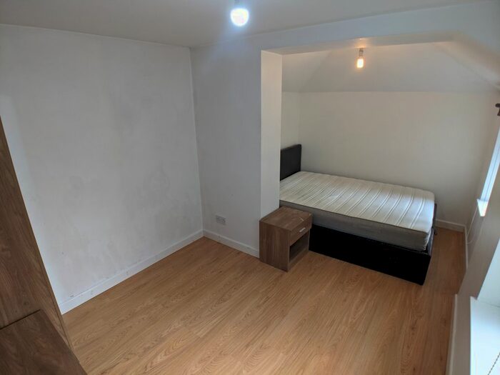 1 Bedroom Flat To Rent In Parsonage Road, Withington, Manchester, M20