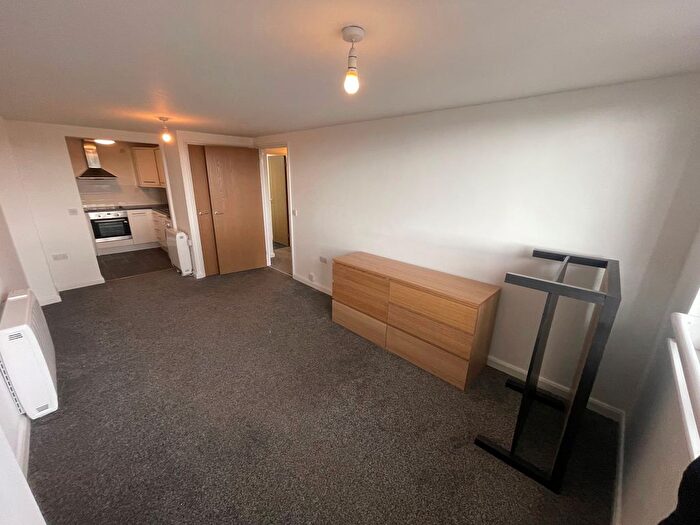1 Bedroom Flat To Rent In Mansfield Road, Nottingham, NG1