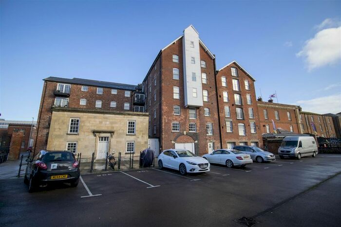2 Bedroom Flat To Rent In Commercial Road, Gloucester, GL1
