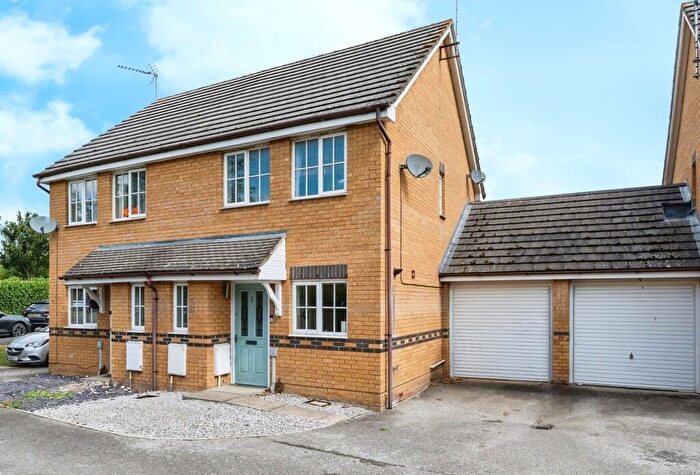 2 Bedroom Semi-Detached House For Sale In Pond Close, Wimblington, March, PE15