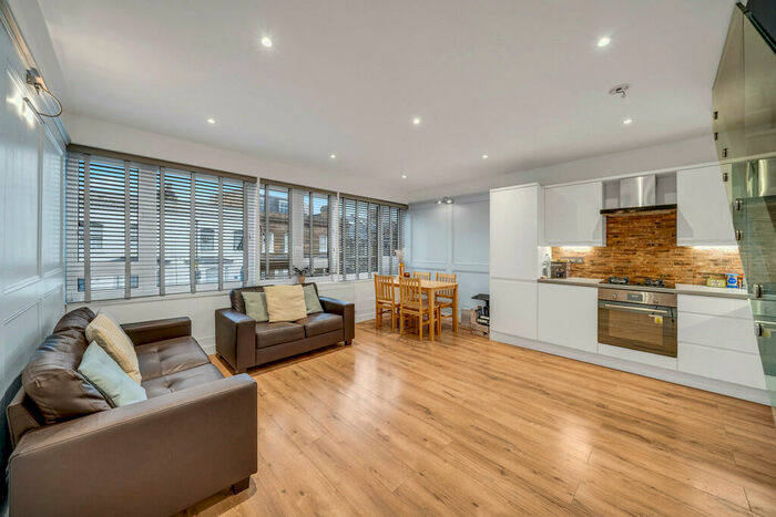 4 Bedroom Apartment To Rent In McKiernan Court, Battersea, SW11