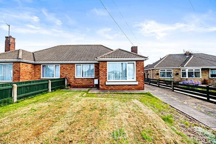 2 Bedroom Semi-Detached Bungalow For Sale In Philip Grove, Cleethorpes, DN35