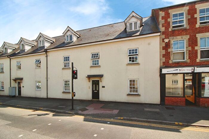 2 Bedroom Flat To Rent In Swindon Street, Highworth, SN6