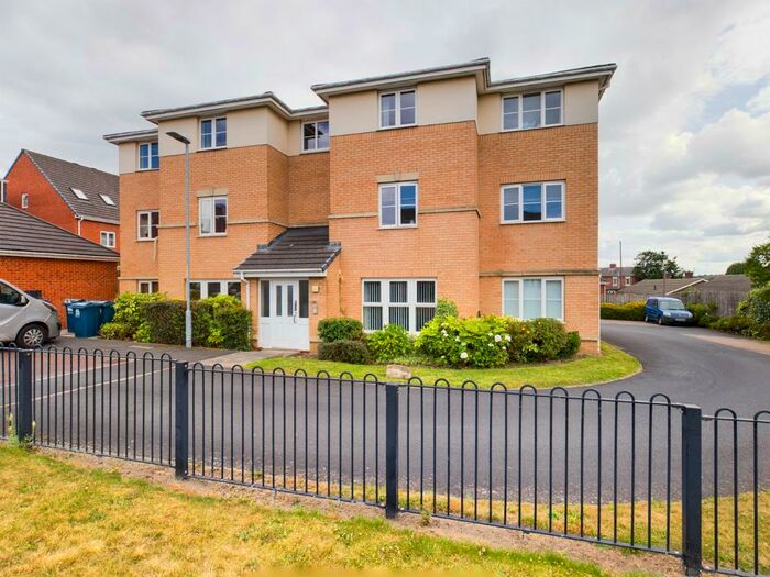 Houses for sale & to rent in DH3 1HP, Devon Crescent, Lamesley Chester