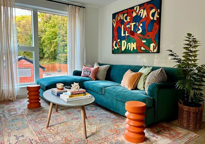 1 Bedroom Flat For Sale In Rooksmoor Mills, Bath Road, Woodchester, Stroud, GL5