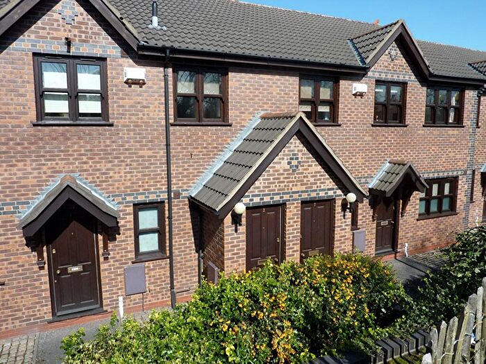 2 Bedroom Apartment To Rent In Elladene Park, Chorlton, M21