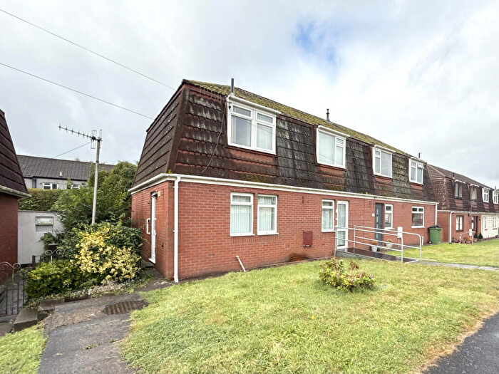 3 Bedroom Semi Detached House For Sale In Pant-y-Cerdin, Cwmbach, Aberdare, CF44