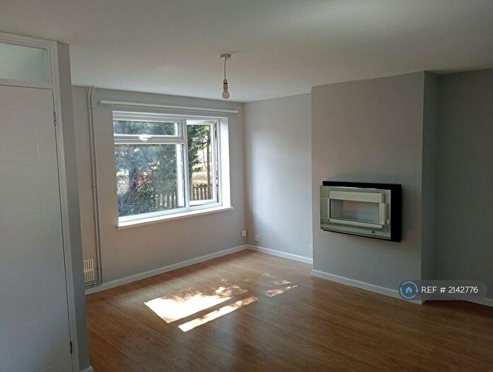 3 Bedroom Terraced House To Rent In Beech Close, Huntingdon, PE29