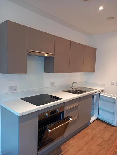 1 Bedroom Flat To Rent In Victoria Avenue, Southend On Sea, Essex, SS2