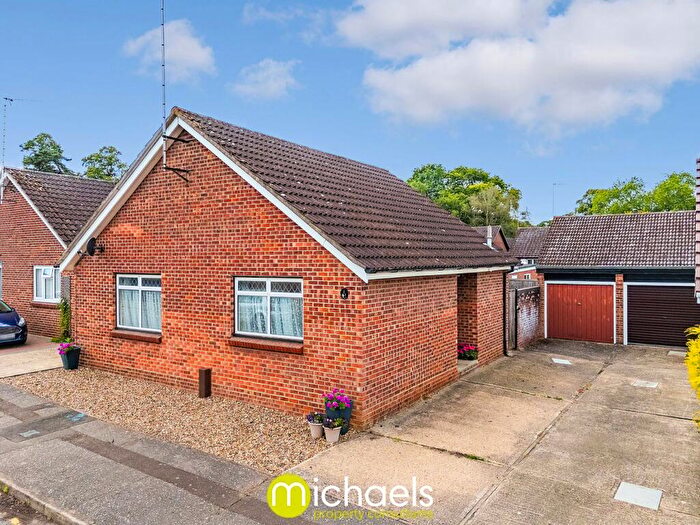 2 Bedroom Detached Bungalow For Sale In Wakefield Close, Colchester, Colchester, CO1