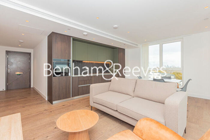 2 Bedroom Apartment To Rent In Gasholder Place, SE11
