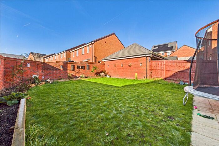 4 Bedroom Detached House For Sale In Nightjar Street, Shaw, Newbury, Berkshire, RG14