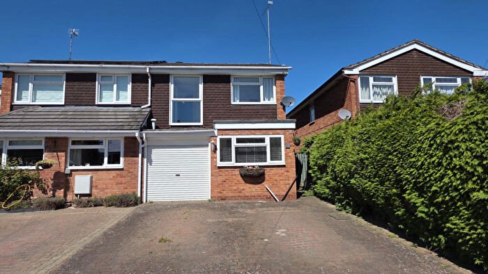 3 Bedroom Semi Detached House For Sale In Bridge End, Southam, CV47