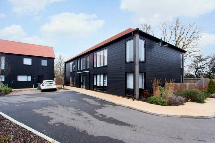 2 Bedroom Flat For Sale In Kilndown Place, Stelling Minnis, CT4