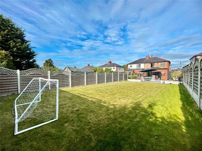 3 Bedroom Semi-Detached House For Sale In Woodplumpton Road, Preston, Lancashire, PR2