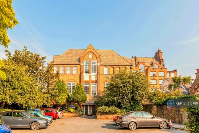 2 Bedroom Penthouse To Rent In Arbery Road, London, E3