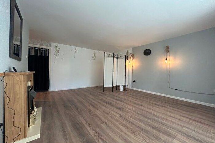 Studio To Rent In Croxteth Road, Liverpool, L8