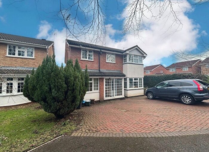 5 Bedroom Property To Rent In Crescent Road, Bristol, BS16