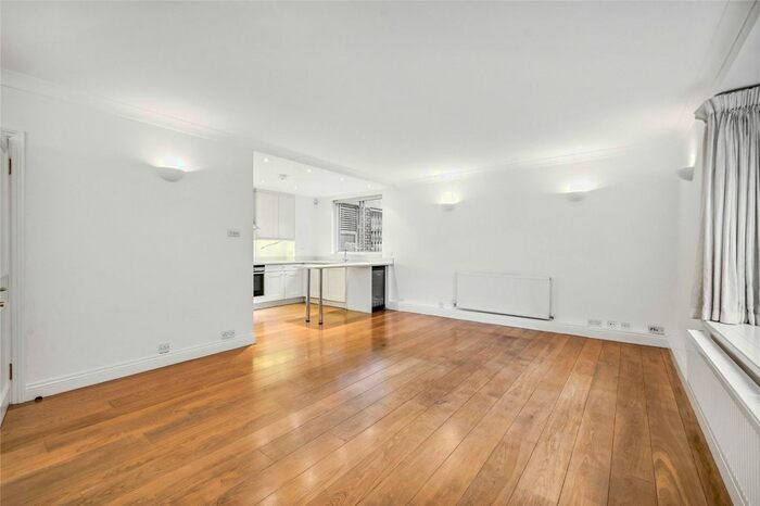 3 Bedroom Flat To Rent In Greville House, Kinnerton Street, SW1X