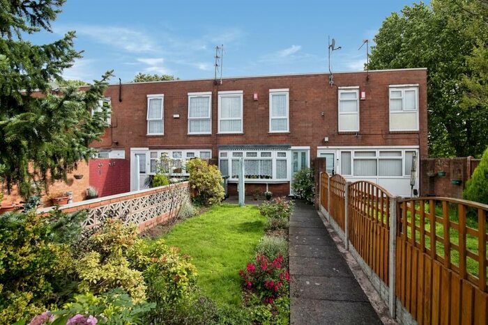 3 Bedroom House To Rent In Queens Close, Smethwick, B67