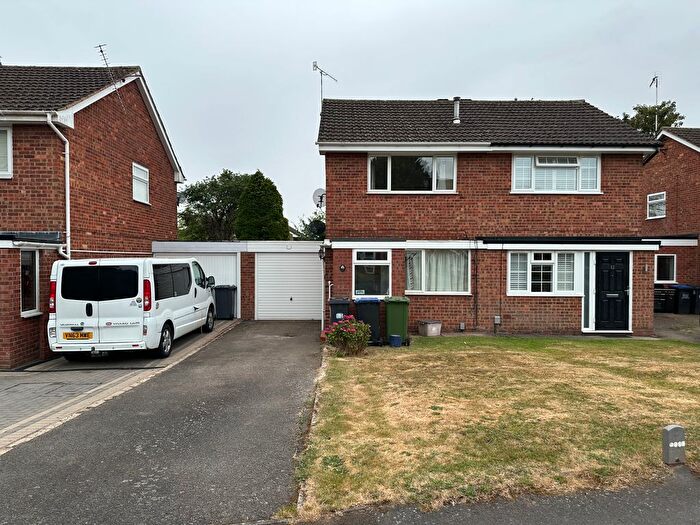 2 Bedroom Semi-Detached House To Rent In Cooke Close, Warwick, CV34