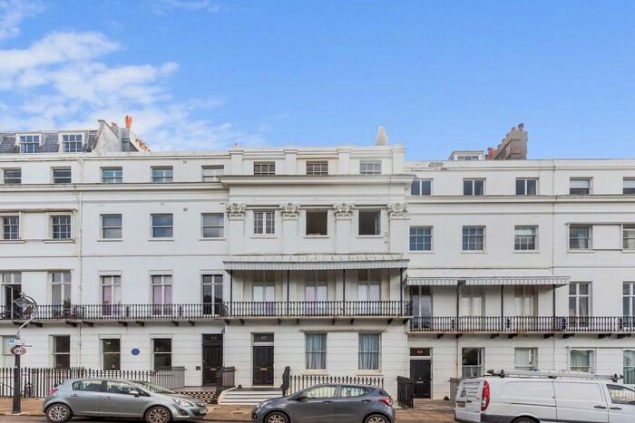 1 Bedroom Apartment To Rent In Sussex Square, Brighton, BN2