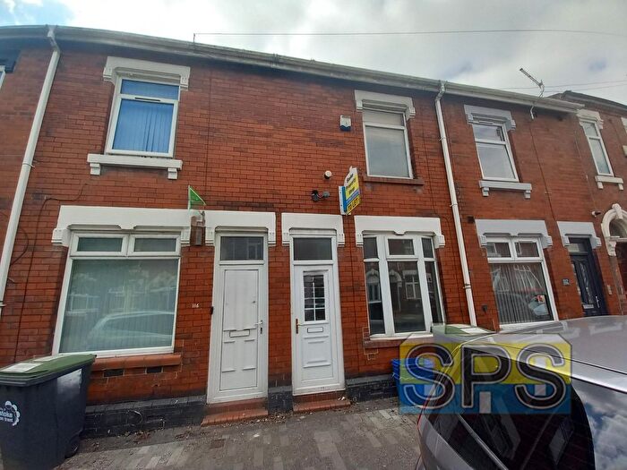 3 Bedroom Terraced House To Rent In Thornton Road, Stoke-On-Trent, ST4