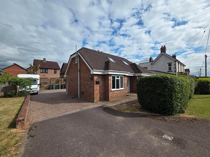 3 Bedroom House To Rent In Woodrow Road, Melksham, SN12