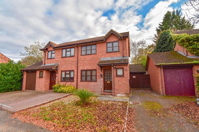 3 Bedroom Semi-Detached House For Sale In The Silver Birches, Kempston, MK42