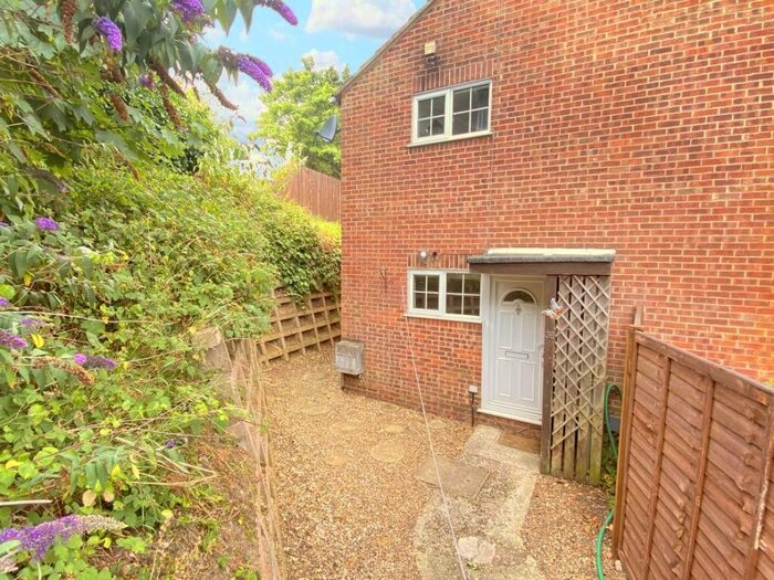 1 Bedroom Semi-Detached House To Rent In St. Benedicts Close, Aldershot, GU11