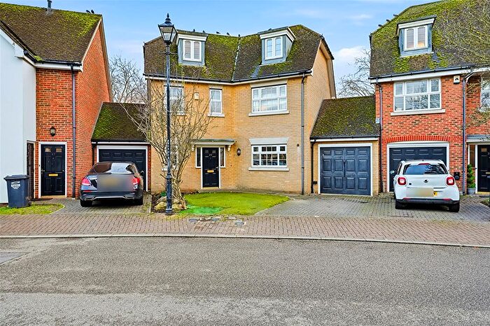 5 Bedroom Detached House For Sale In Sandringham Drive, Bexley Park, DA2