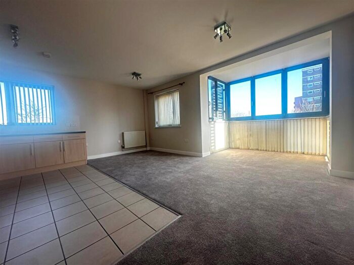 2 Bedroom Flat To Rent In Clarence Row, Gravesend, DA12