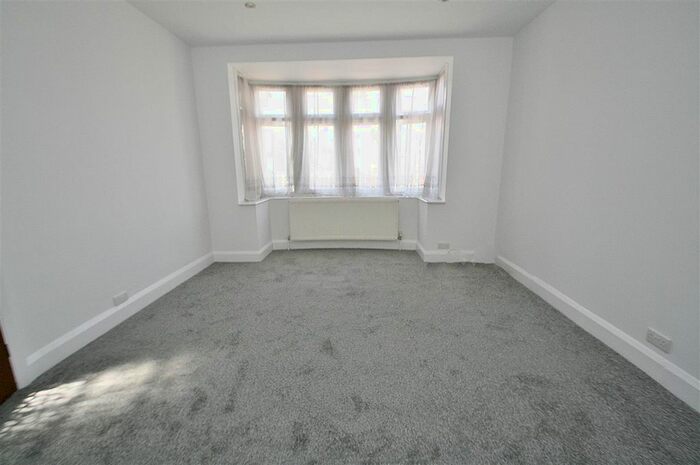 3 Bedroom Semi-Detached House To Rent In Hughes Road, Hayes, UB3