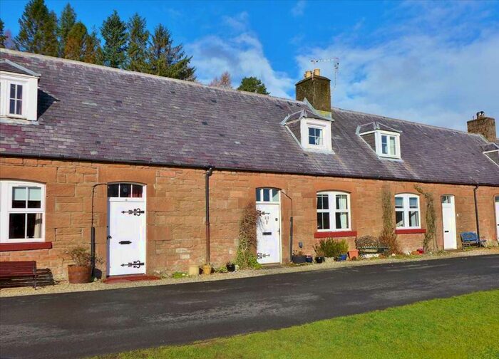 2 Bedroom Terraced House For Sale In Douglas Place, Brodick, KA27