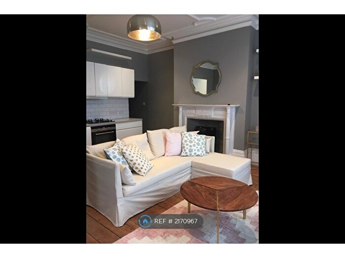 2 Bedroom Flat To Rent In Campbell Road, Southsea, PO5