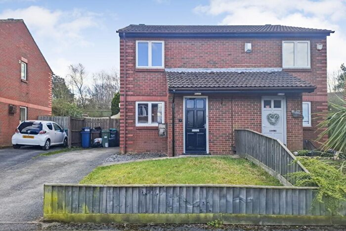 2 Bedroom Semi-Detached House For Sale In Sandalwood Close, Mansfield, Nottinghamshire, NG18