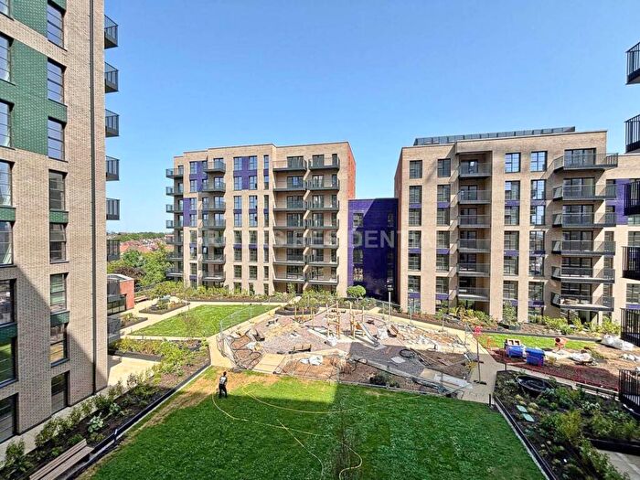 2 Bedroom Apartment To Rent In Burlington Road, New Malden, KT3