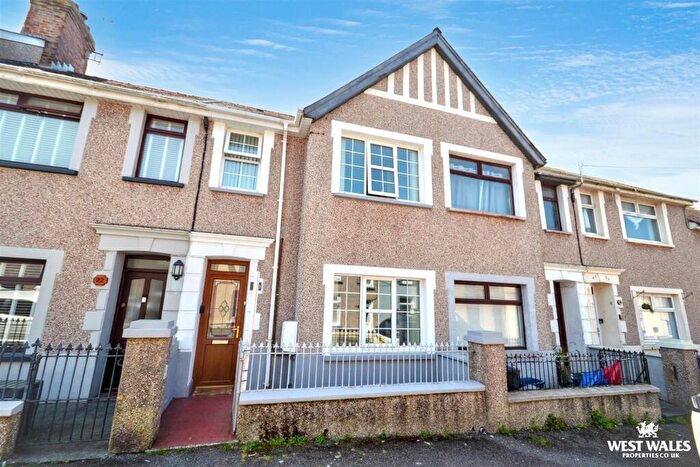 3 Bedroom Terraced House For Sale In Trafalgar Road, Milford Haven, SA73