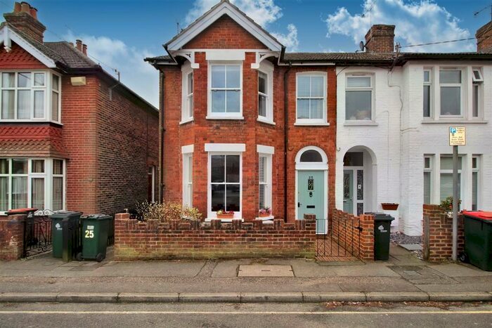 3 Bedroom House To Rent In East Park, Southgate, RH10