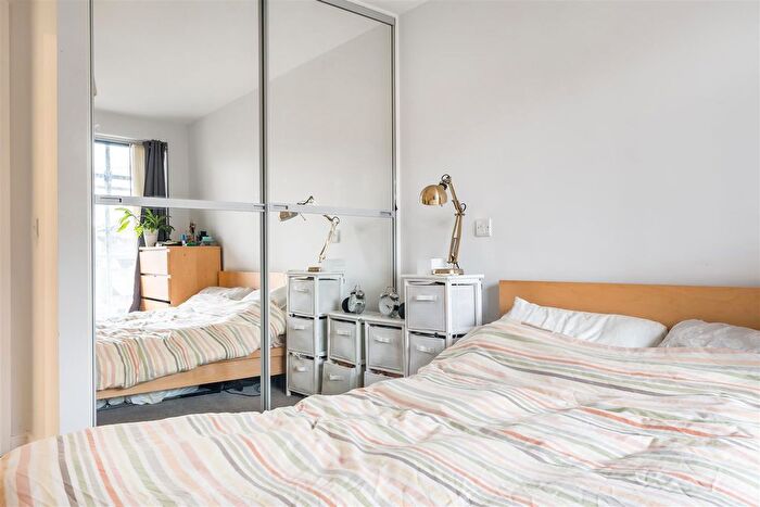 1 Bedroom Flat To Rent In St. Thomas Street, Redcliffe, Bristol, BS1