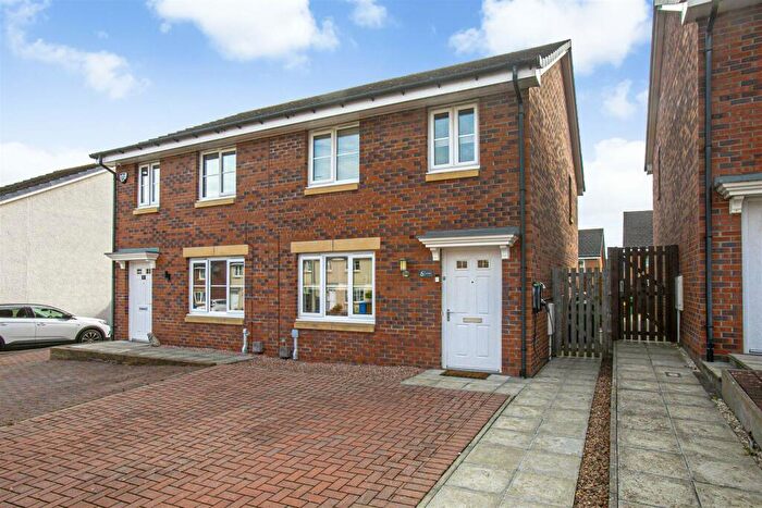 3 Bedroom Semi-Detached House For Sale In Skua Drive, Dalgety Bay, KY11