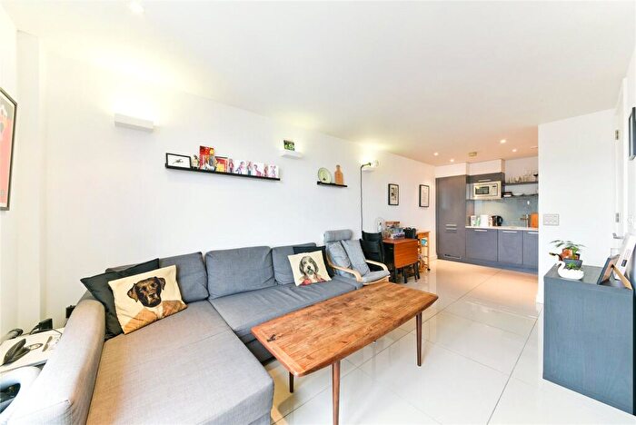 1 Bedroom Apartment To Rent In Arthaus Apartments, Richmond Road, Hackney, London, E8