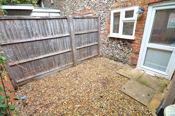 1 Bedroom Cottage For Sale In South Street, Wendover, HP22