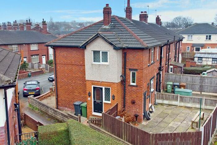 2 Bedroom End Of Terrace House To Rent In Roderick Street, Leeds LS12