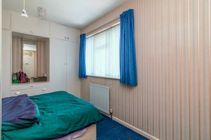 3 Bedroom End Of Terrace House For Sale In Stirling Grove, Clifton, Nottingham, NG11